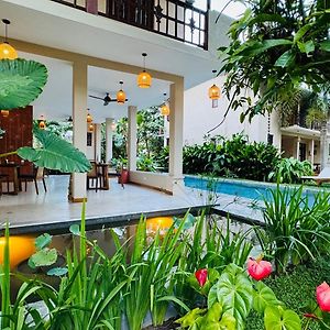 Peacock Villa